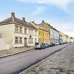 Central Apt. Close To City Centre